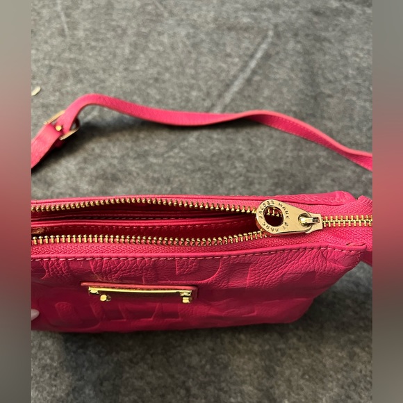 Marc Jacob’s Shoulder & Crossbody Bag - Picture 4 of 7